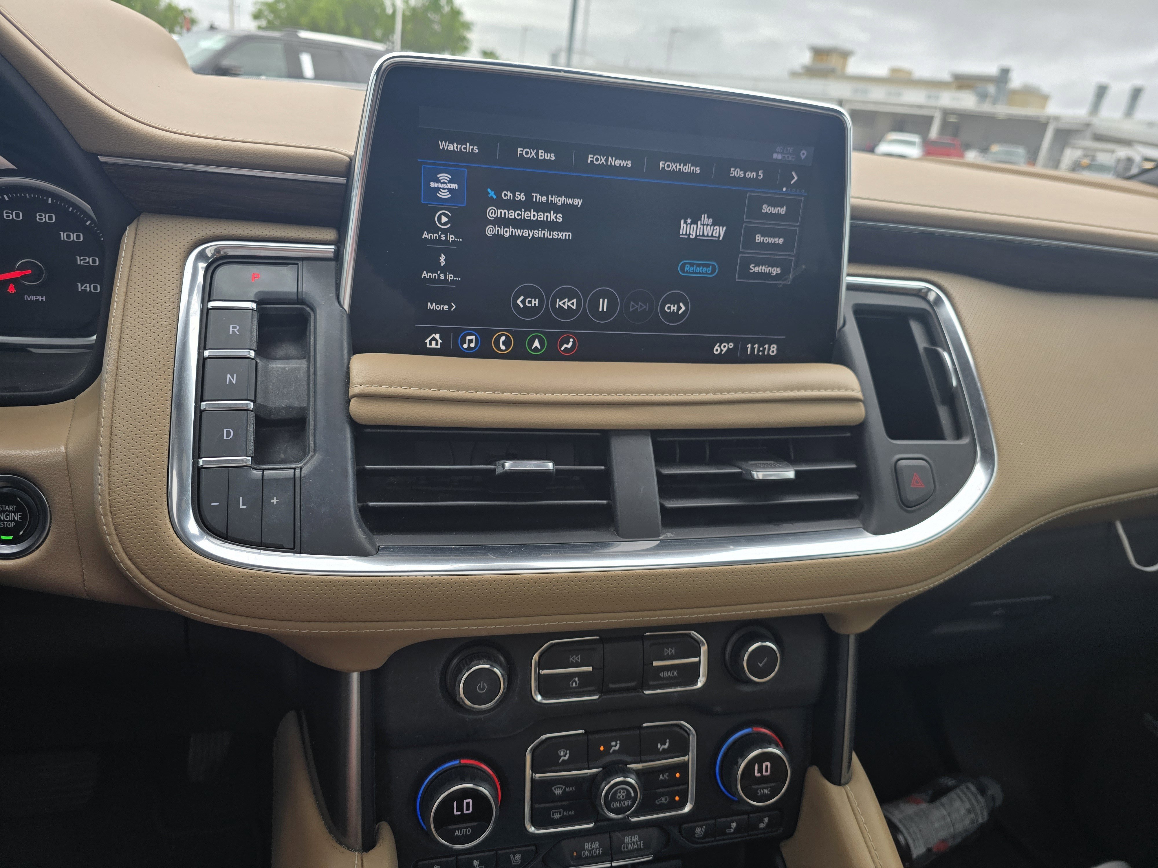 Used 2021 Chevrolet Suburban Premier w/ Texas Edition image 15