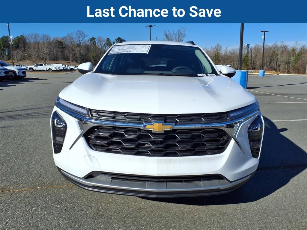 New 2025 Chevrolet Trax LT w/ Driver Confidence Package image 31
