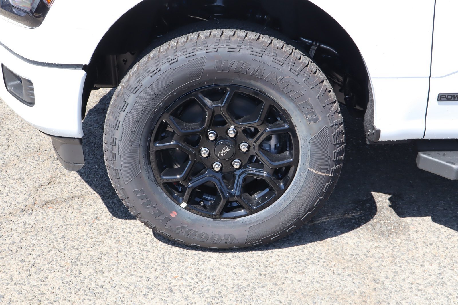 New 2026 Ford F150 XLT w/ FX4 Off-Road Package AWD/4WD image 14