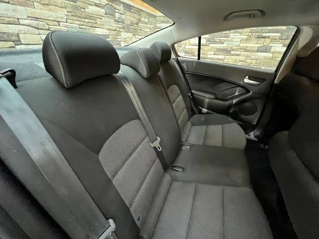 Used 2017 Kia Forte LX FWD image 32