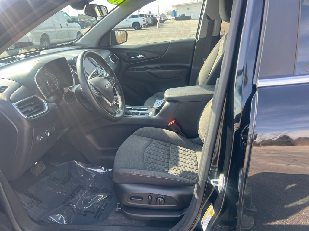 Used 2024 Chevrolet Equinox LT image 10