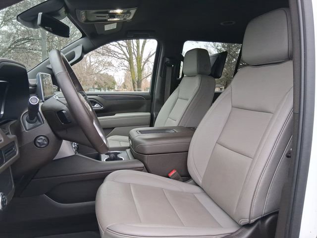 Used 2023 GMC Yukon SLT w/ SLT Luxury Package AWD/4WD image 12
