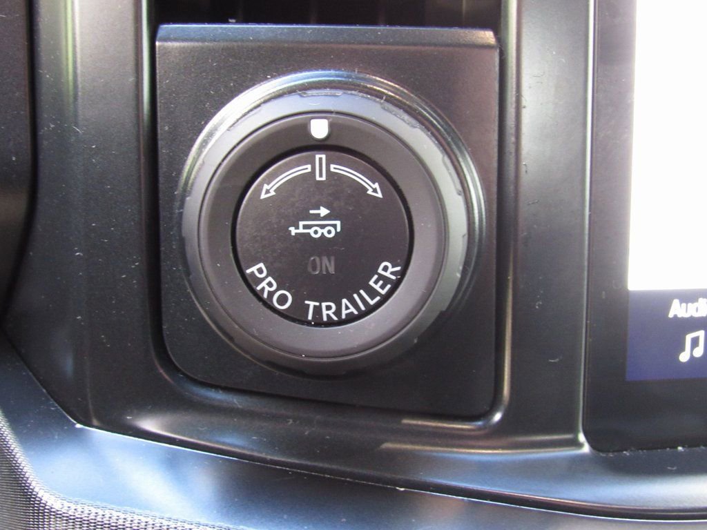 Used 2023 Ford F450 Platinum w/ FX4 Off-Road Package image 41