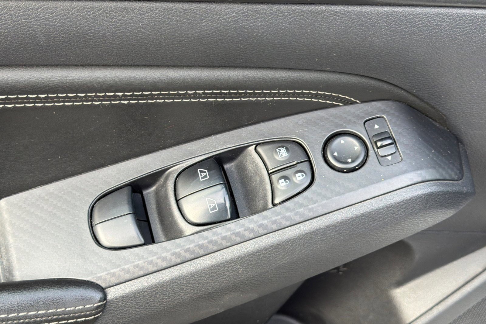 Used 2019 Nissan Altima 2.5 SV image 14