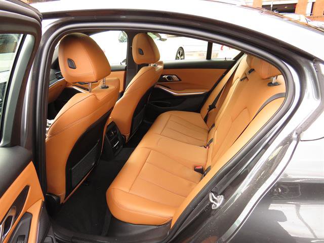 Used 2022 BMW 330e w/ Premium Package image 20