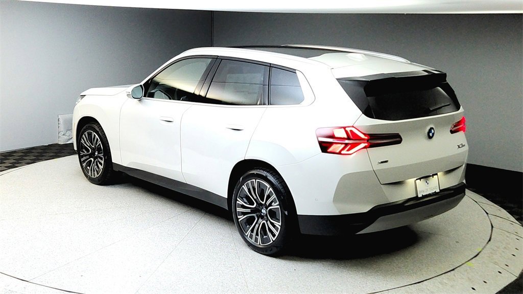 Used 2025 BMW X3 xDrive30i w/ Convenience Package image 15