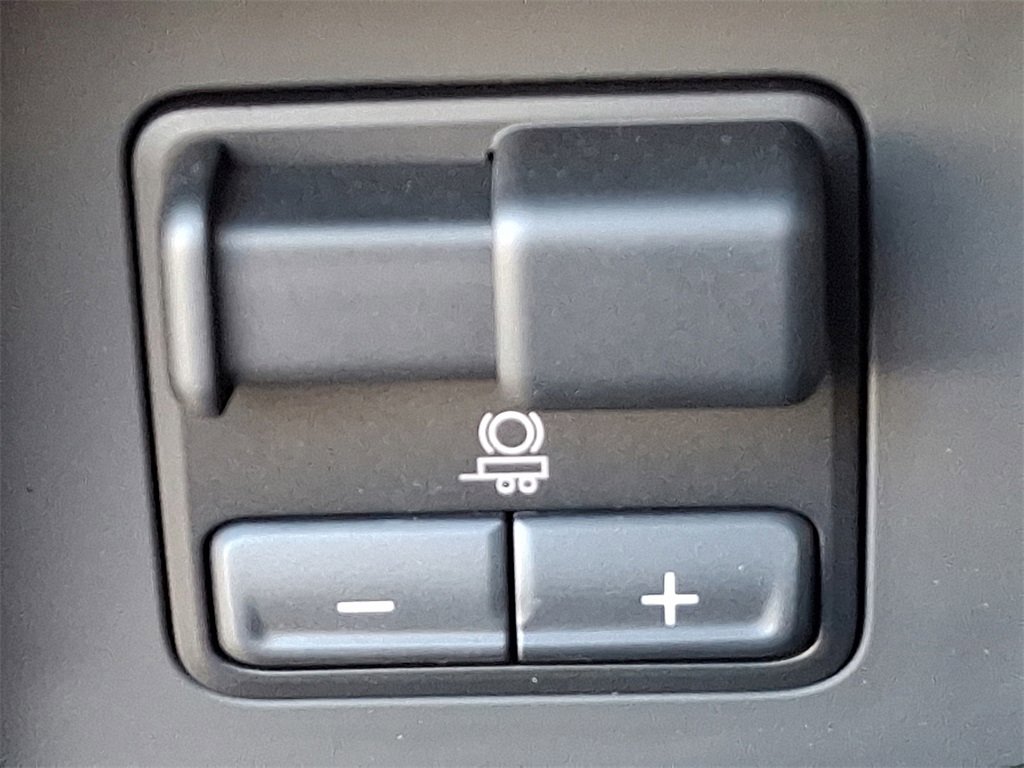 Used 2023 Chevrolet Colorado ZR2 w/ ZR2 Convenience Package III image 23