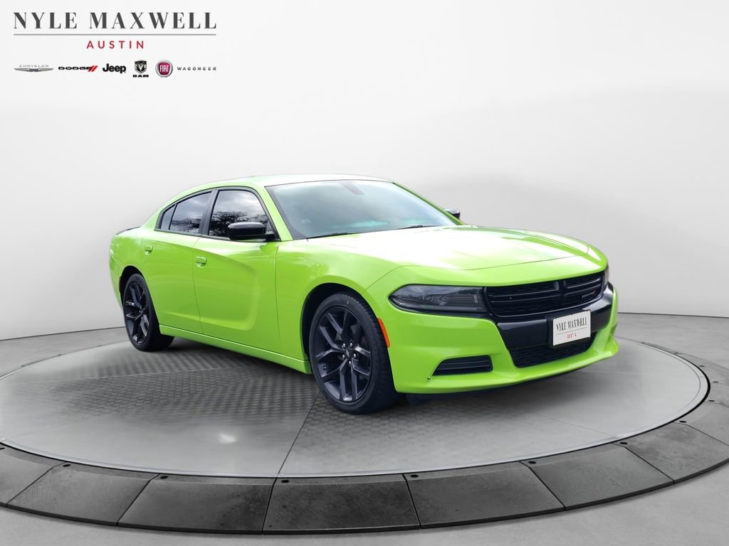 Used 2023 Dodge Charger SXT w/ Blacktop Package image 2