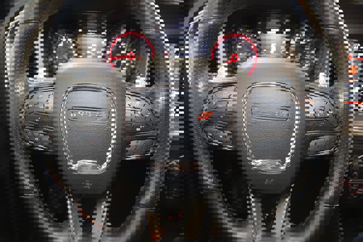 Used 2022 Dodge Charger R/T w/ Harman/Kardon Audio Group image 38