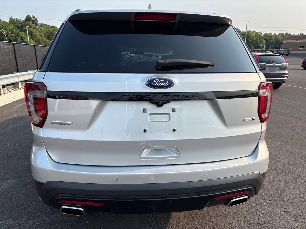 Used 2016 Ford Explorer Sport w/ Equipment Group 401A AWD/4WD image 7