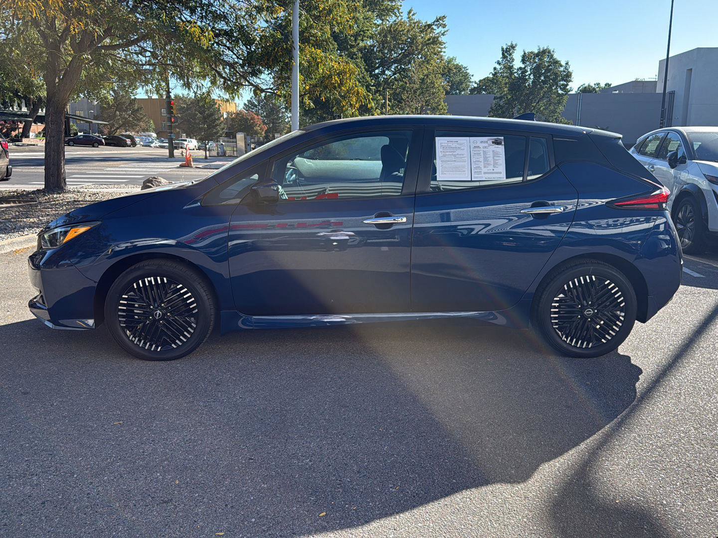 Certified 2025 Nissan Leaf SV Plus FWD image 4