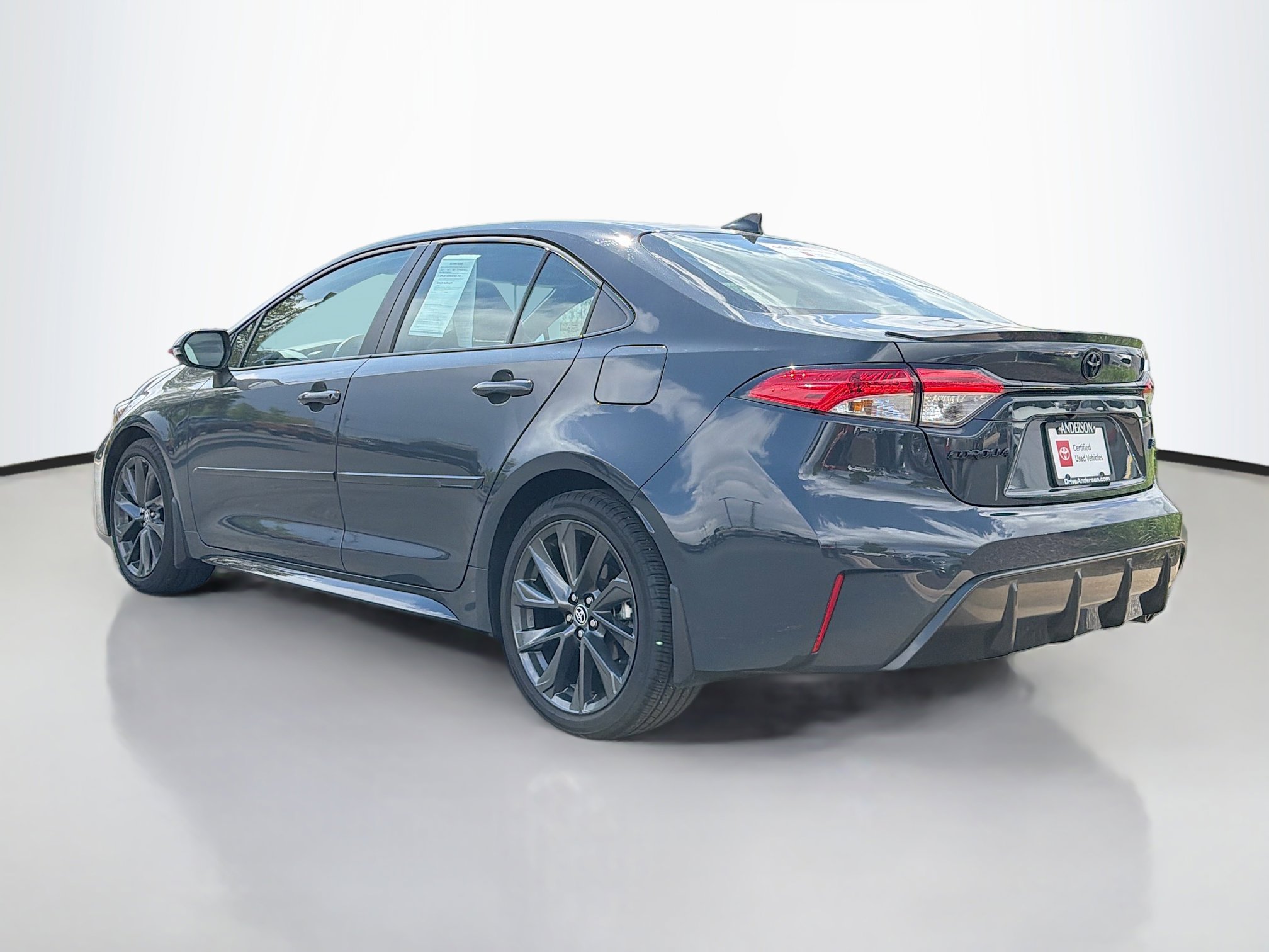 Certified 2025 Toyota Corolla SE w/ SE Premium Package FWD image 12