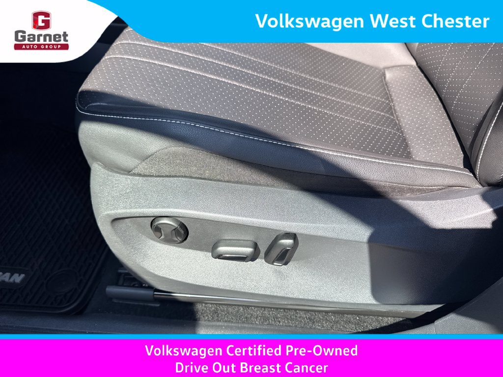 Certified 2023 Volkswagen Tiguan SE w/ Panoramic Sunroof Package AWD/4WD image 15