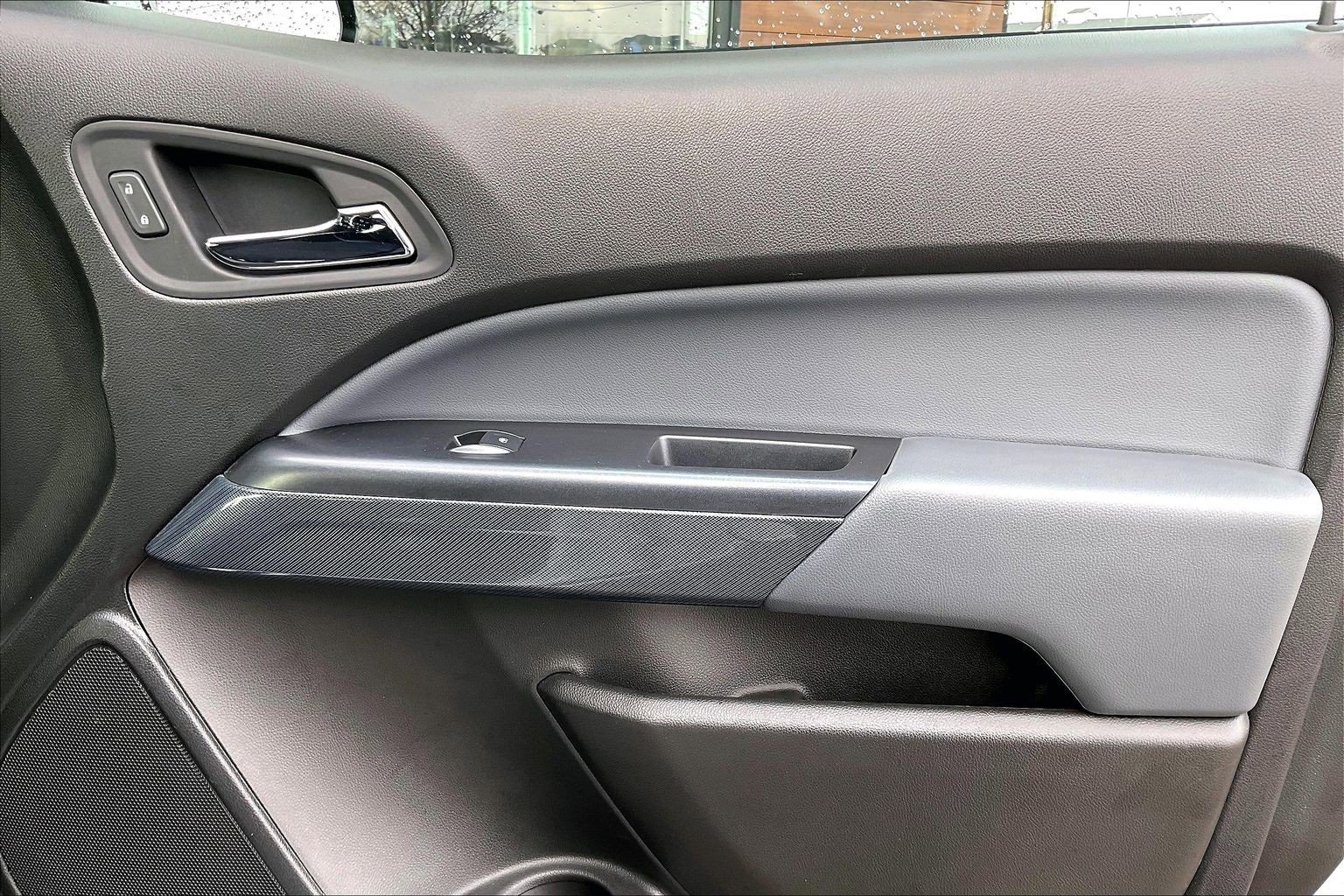 Used 2021 Chevrolet Colorado Z71 w/ Safety Package image 21