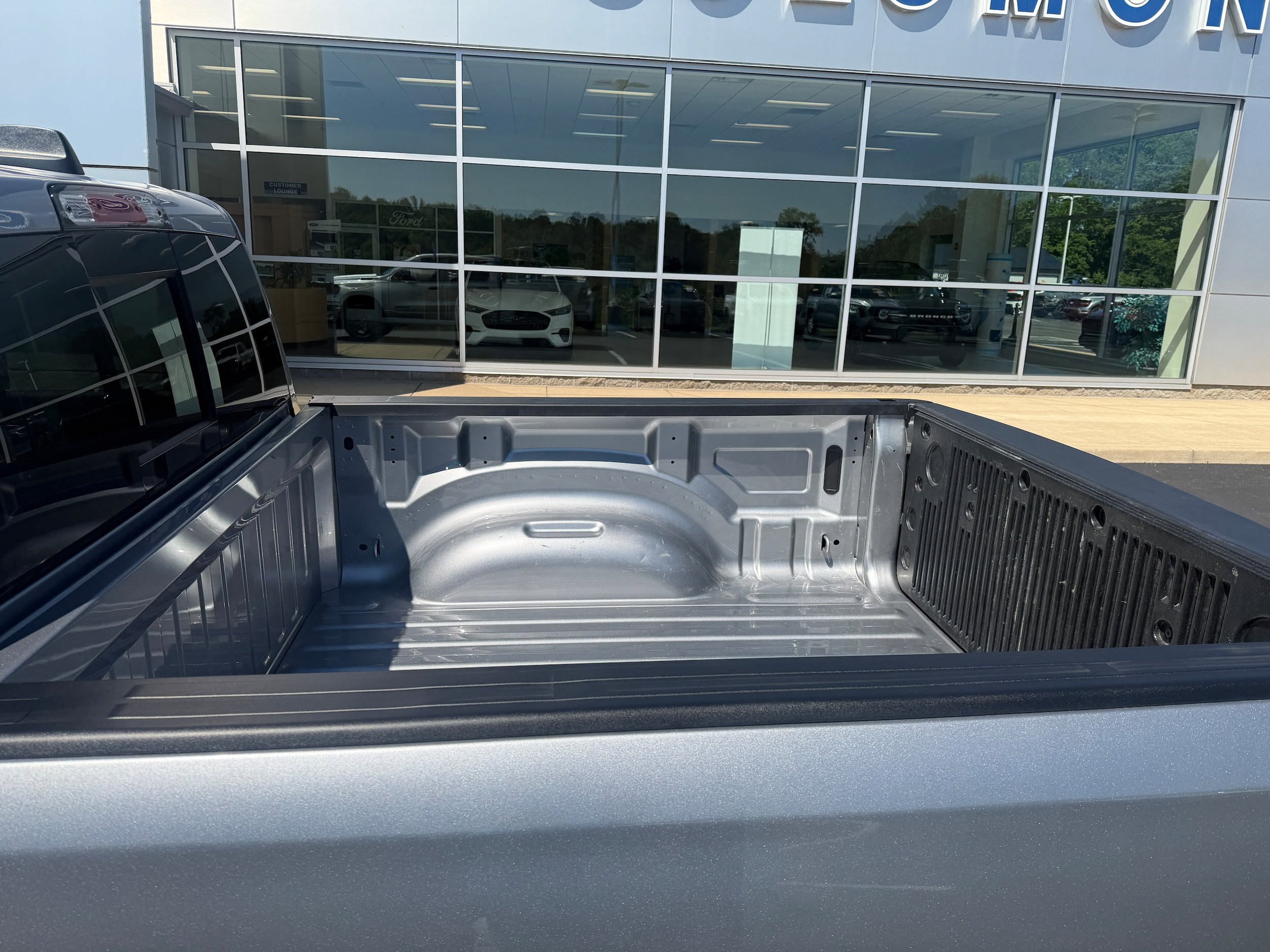 Used 2024 RAM 1500 Big Horn AWD/4WD image 10