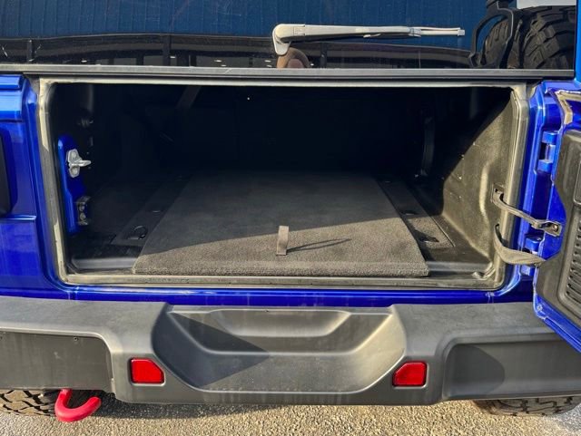 Used 2019 Jeep Wrangler Unlimited Rubicon w/ Uconnect 4C Nav & Sound Group AWD/4WD image 13