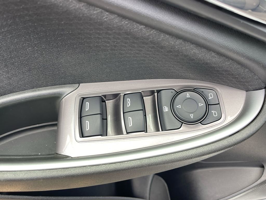 Used 2024 Chevrolet Malibu LT image 26