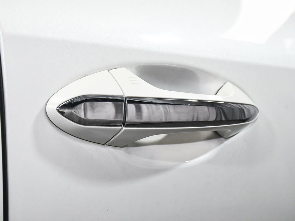 Used 2022 INFINITI QX60 Luxe w/ Performance Audio Package image 22