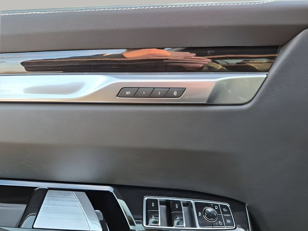 New 2026 Cadillac Escalade ESV Luxury w/ Touring Package AWD/4WD image 28