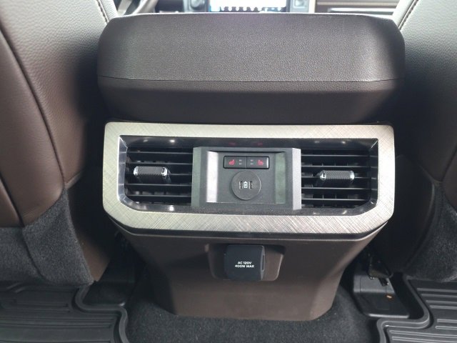 Used 2025 Ford F350 King Ranch image 11