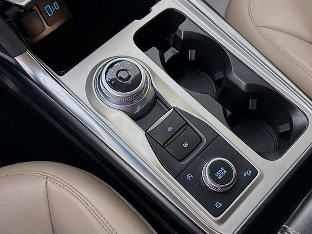 Used 2021 Ford Explorer XLT w/ Equipment Group 202A image 17