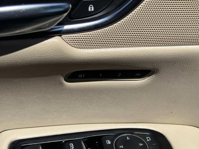 Used 2017 Cadillac XT5 Luxury w/ Driver Awareness Package AWD/4WD image 16