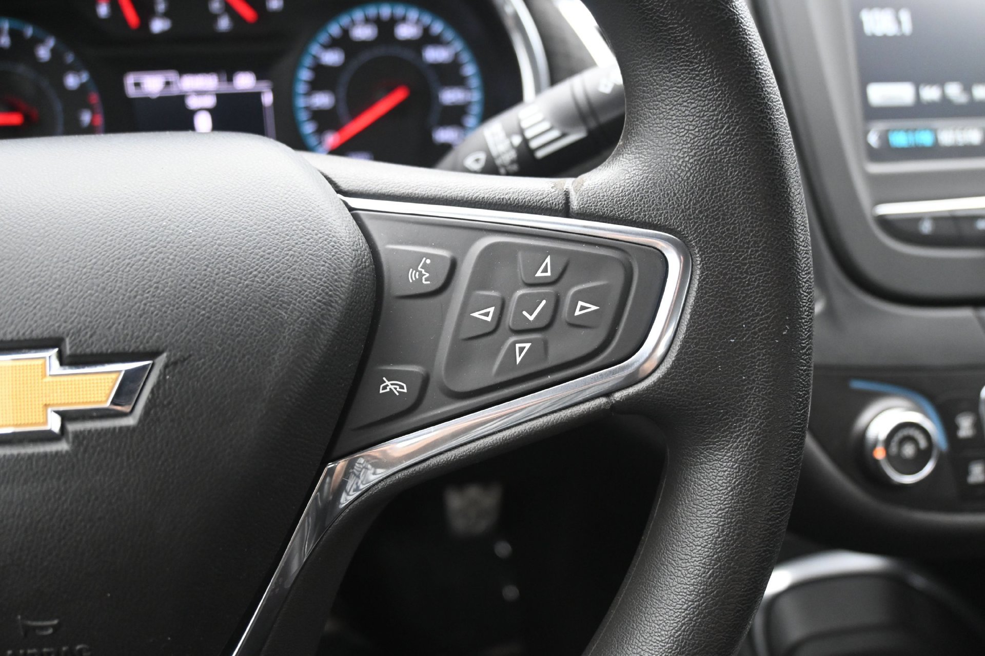 Used 2016 Chevrolet Malibu LT FWD image 23