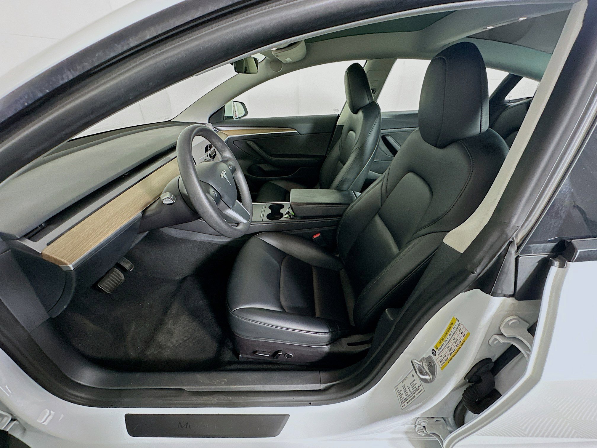 Used 2023 Tesla Model 3 Standard Range RWD image 13