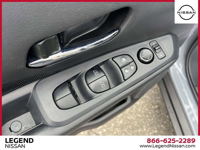 Used 2024 Nissan Kicks SV image 17