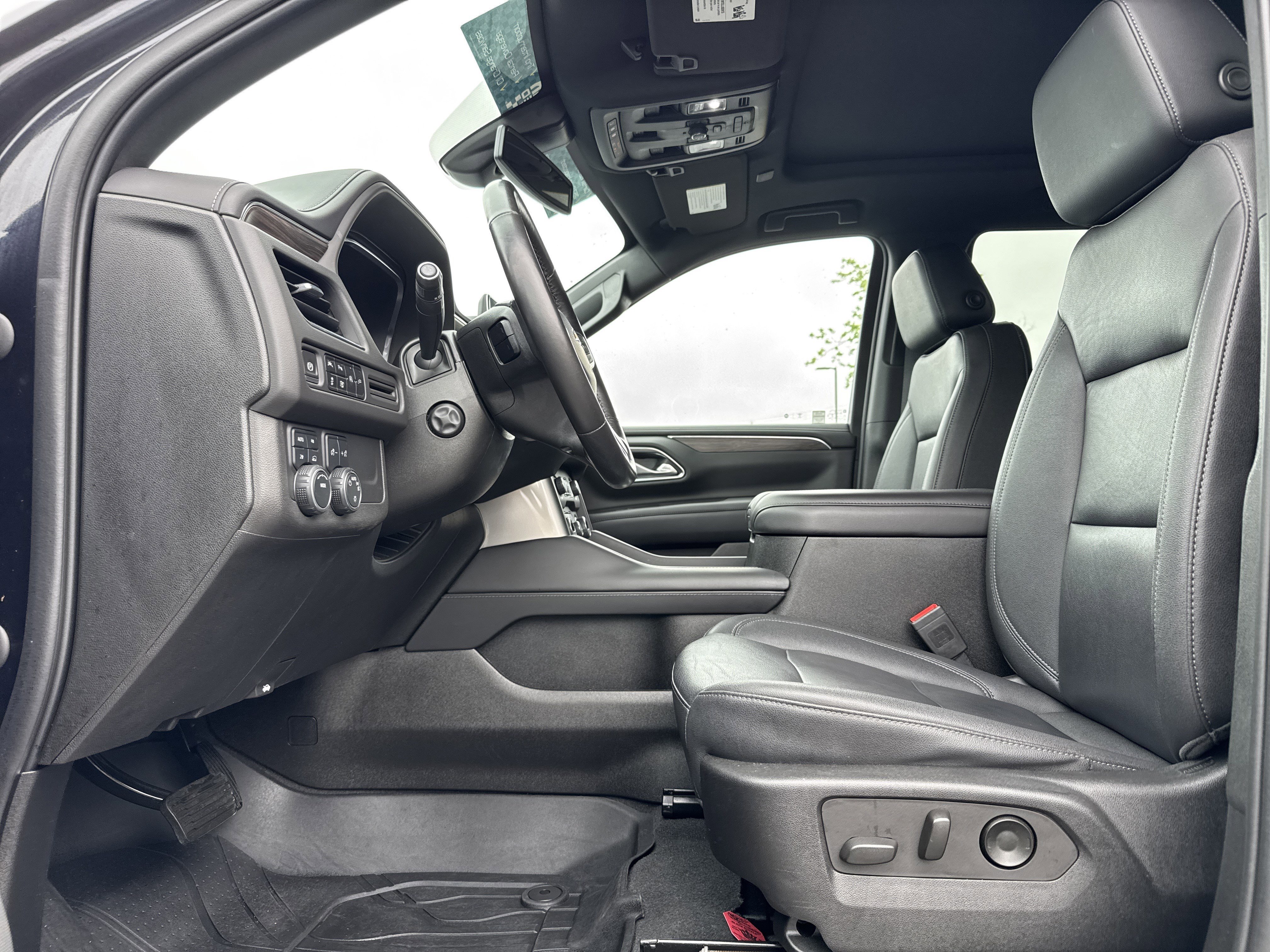 Used 2022 Chevrolet Tahoe LT w/ LT Signature Plus Package AWD/4WD image 19