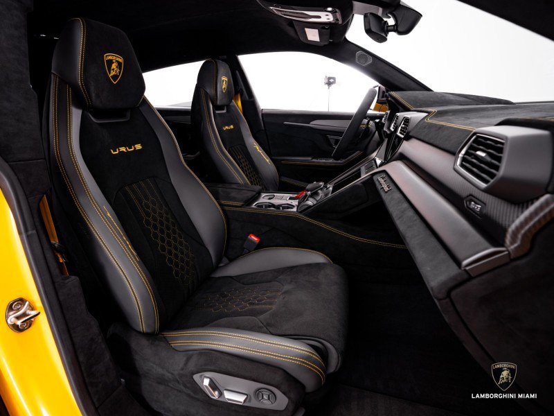 Used 2024 Lamborghini Urus Performante image 52