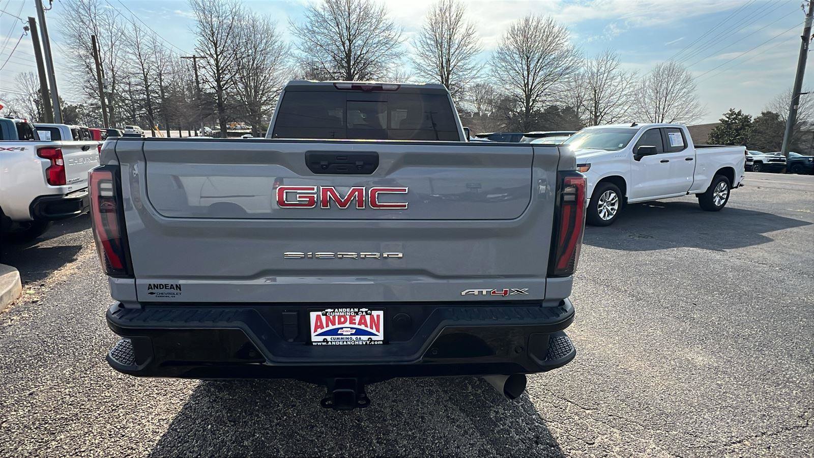 Used 2024 GMC Sierra 2500 AT4X AWD/4WD image 6