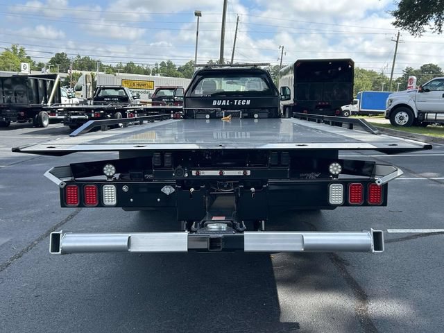 New 2026 Ford F550 2WD Regular Cab Super Duty image 4