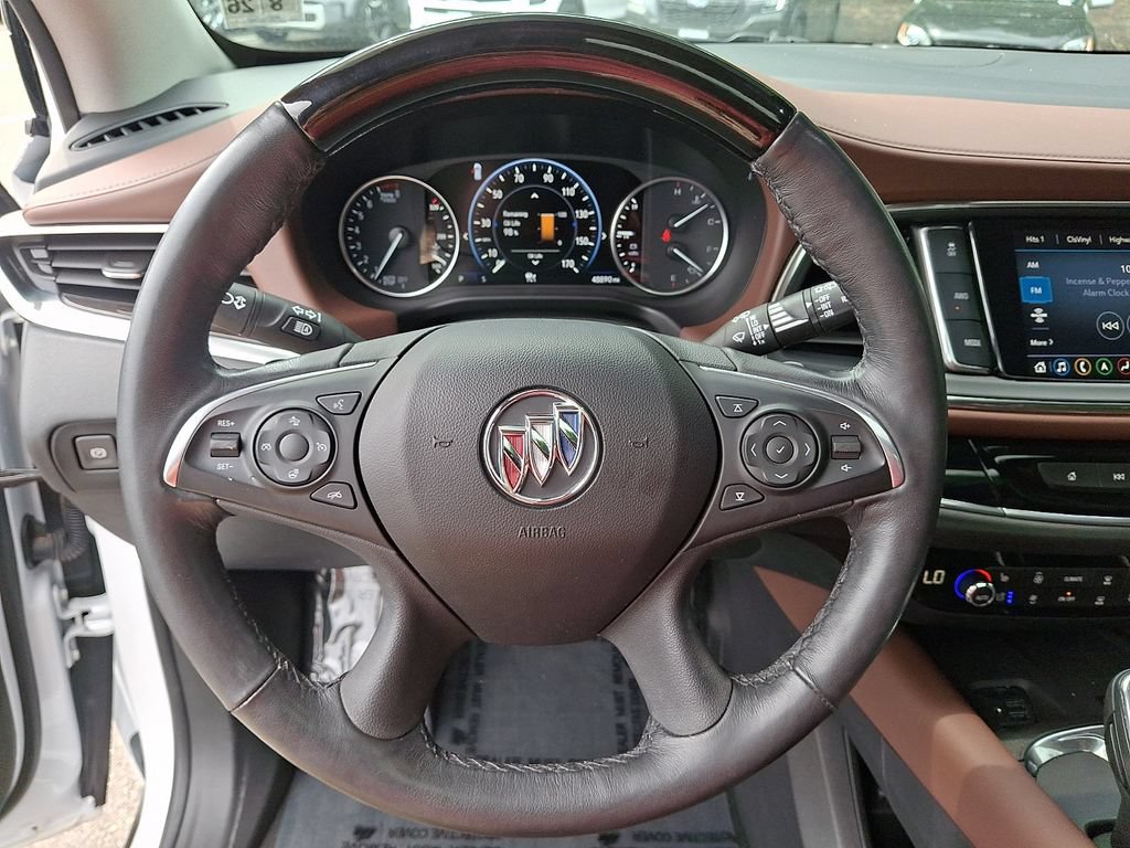 Used 2021 Buick Enclave Avenir w/ Avenir Technology Package AWD/4WD image 19