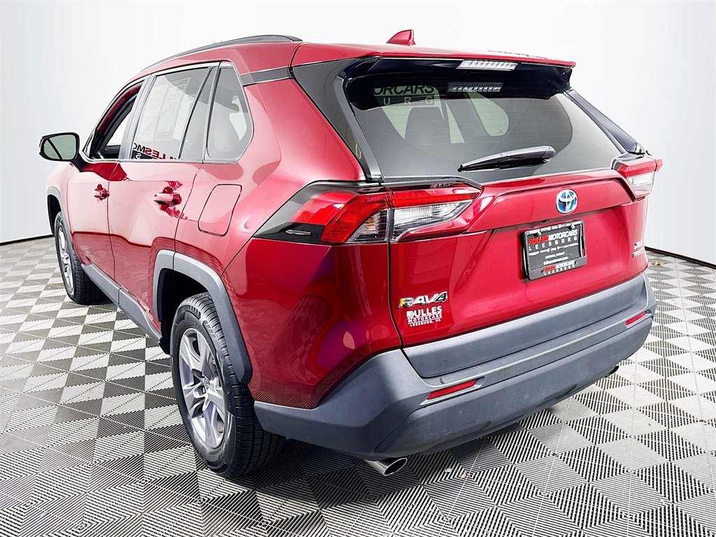 Used 2022 Toyota RAV4 XLE image 5