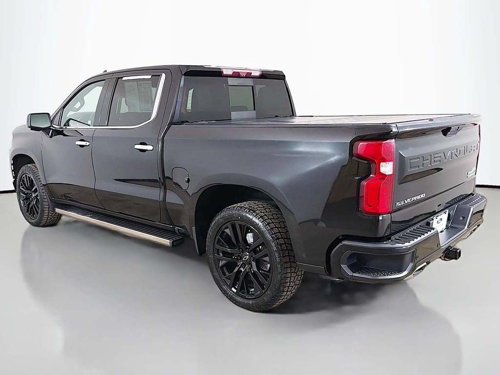 Used 2020 Chevrolet Silverado 1500 High Country w/ Technology Package AWD/4WD image 15