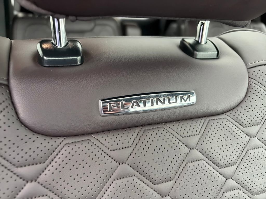 Used 2025 Ford Explorer Platinum w/ LUX Leather Package AWD/4WD image 13