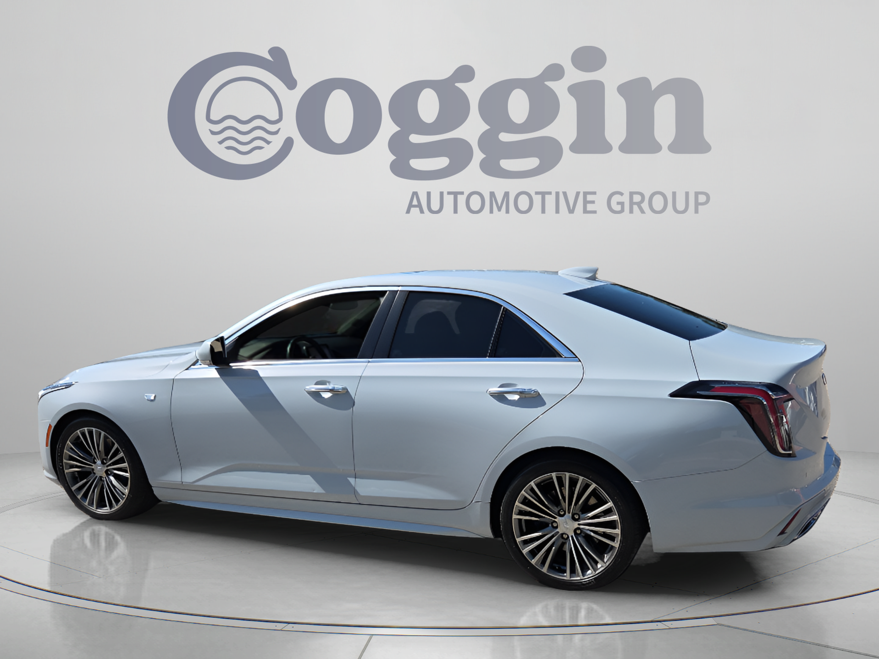 Used 2021 Cadillac CT4 Premium Luxury RWD image 3