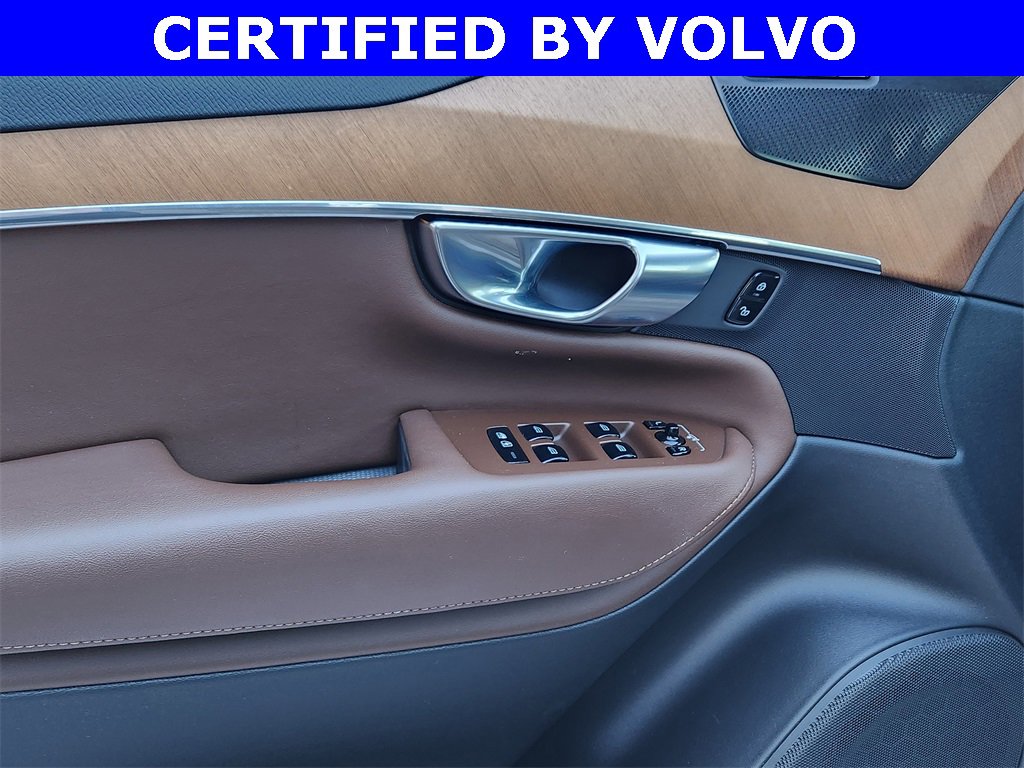 Used 2023 Volvo XC90 B5 Plus image 9