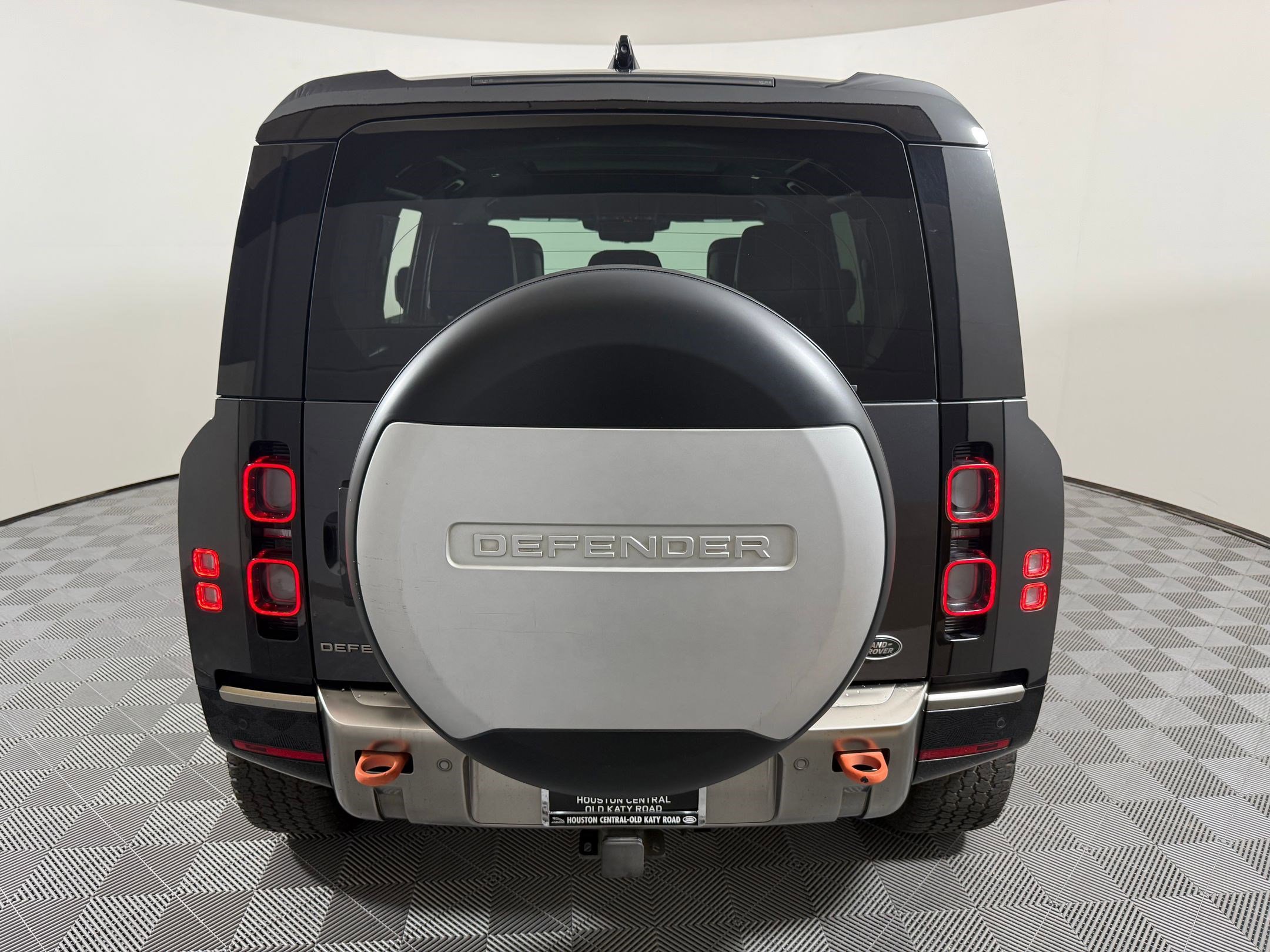 Used 2021 Land Rover Defender 110 X image 10
