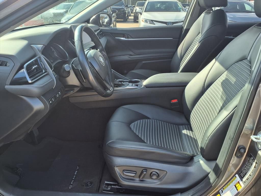 Used 2021 Toyota Camry SE image 17