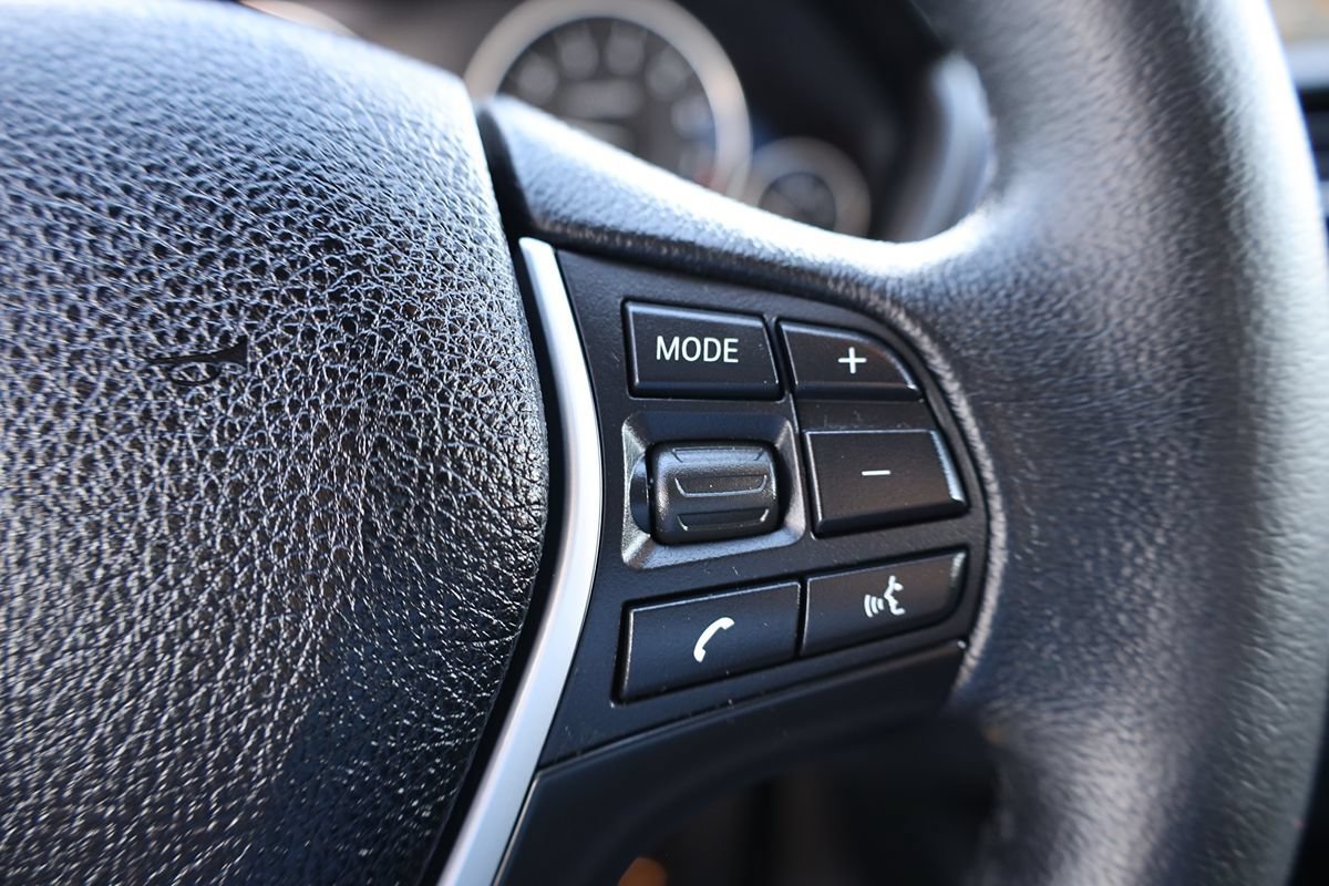 Used 2015 BMW 328i Sedan RWD image 22