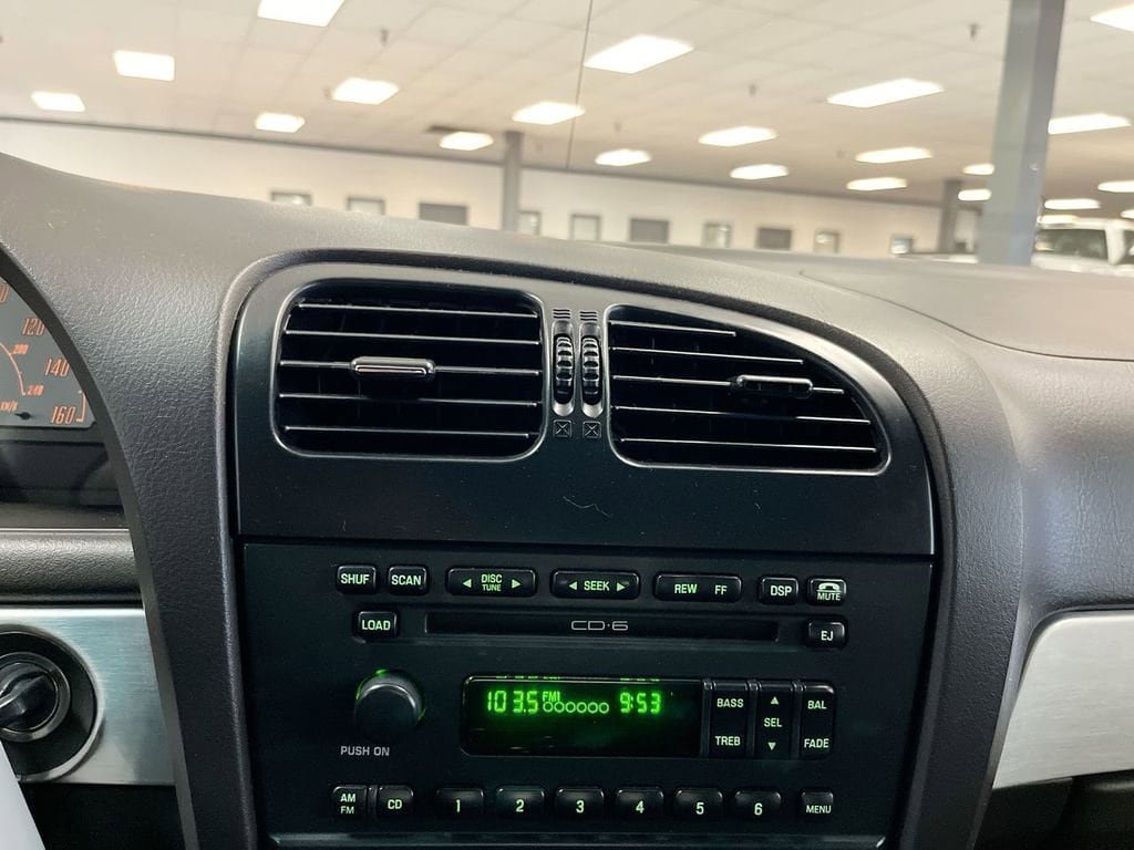 Used 2002 Ford Thunderbird RWD image 19