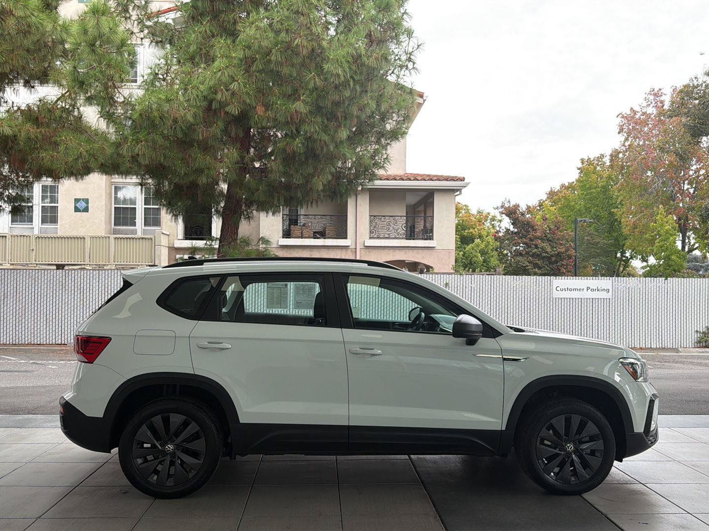 Certified 2024 Volkswagen Taos S FWD image 6