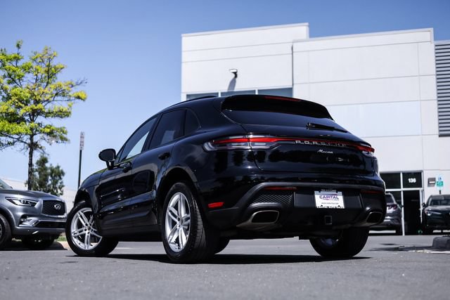 Used 2022 Porsche Macan AWD/4WD image 2