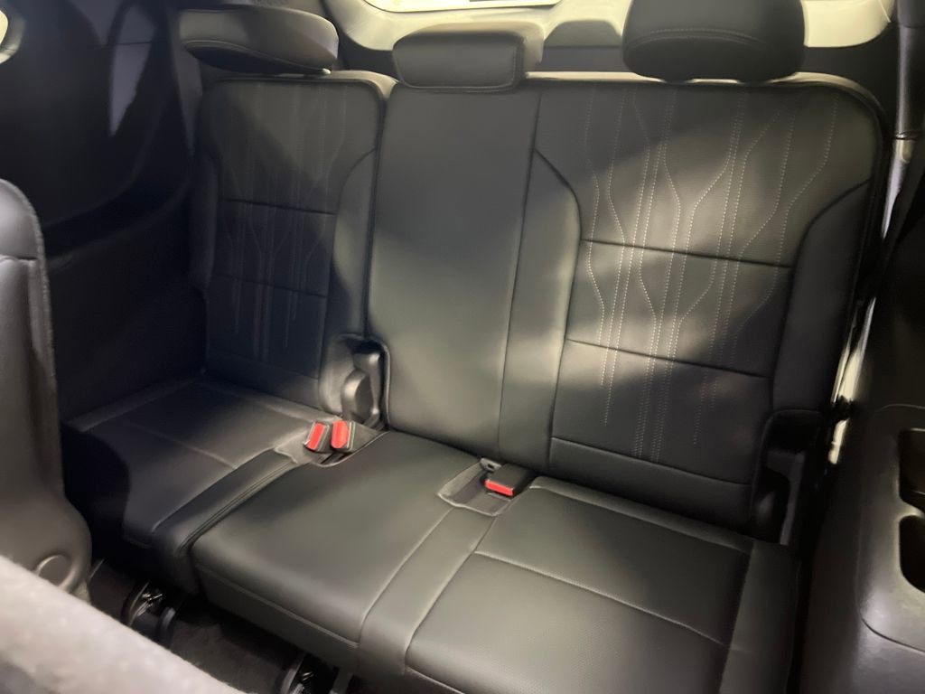 New 2026 Buick Enclave Avenir image 14