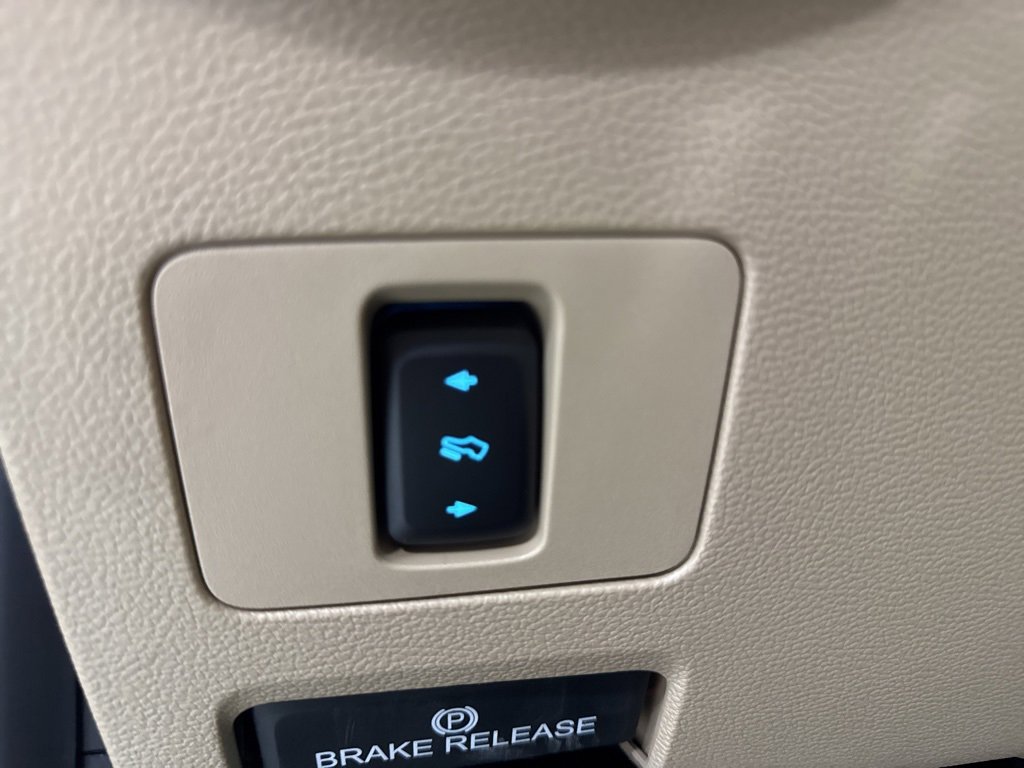 Used 2021 Ford F250 Lariat w/ FX4 Off-Road Package image 30