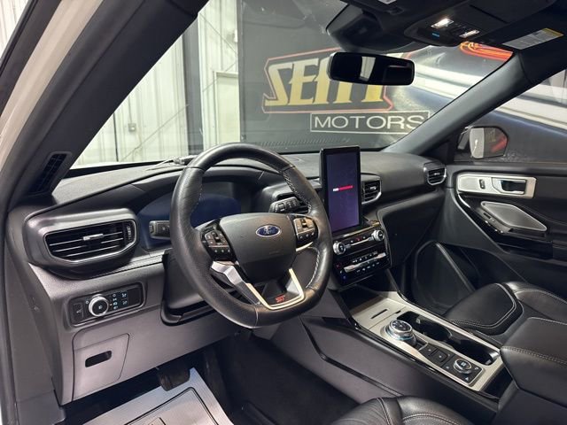 Used 2023 Ford Explorer ST w/ Equipment Group 401A image 6