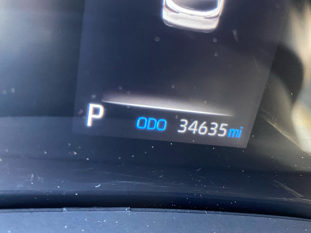 Used 2024 Toyota Sienna XLE image 4