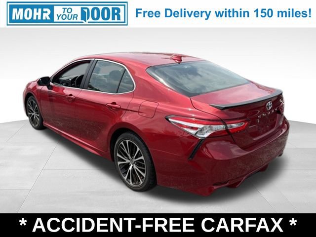 Used 2020 Toyota Camry SE w/ Convenience Package FWD image 3